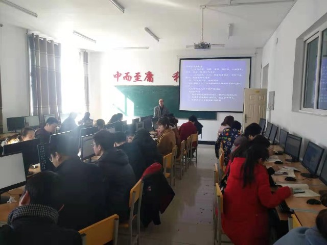 1551149339123075.jpg 实验室安全培训6.jpg