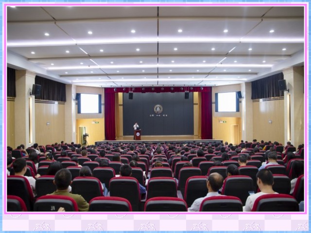 1548636498106989.jpg conew_7月3日,我院院长曹勇安教授应邀为云南工商学院课程建设培训作《应用型高校的根基》专题讲座。.jpg